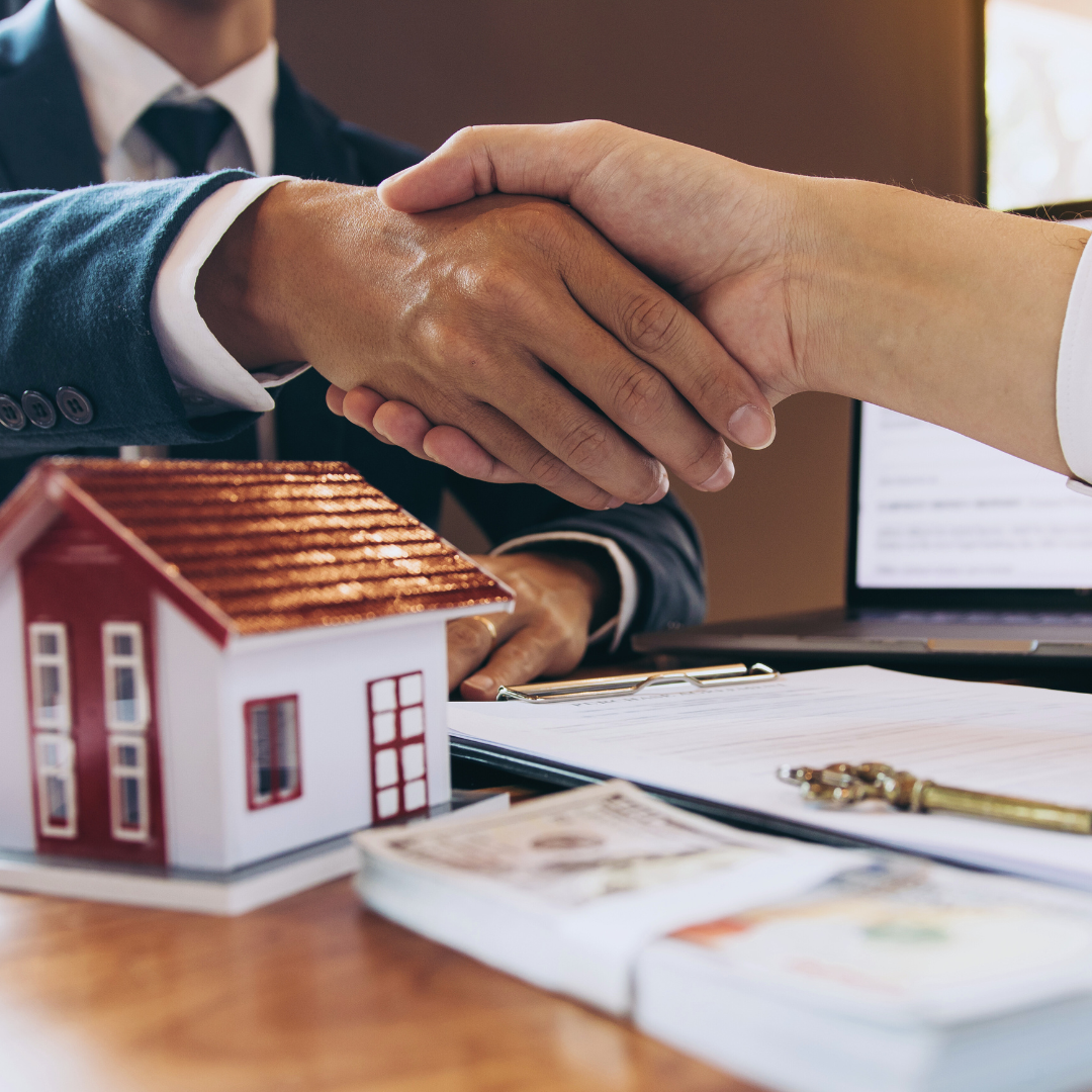 How to Choose the Right Estate Agent: Key Factors for Successful Property Sales